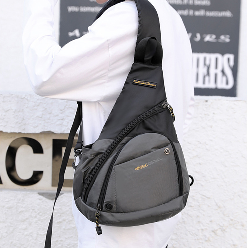 Multifunctional nylon large capacity chest bag